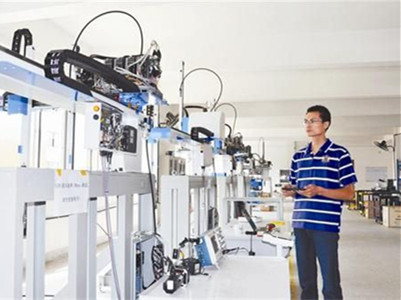 连硕科技成立机器人职教中心，欲填补机器人职教缺口